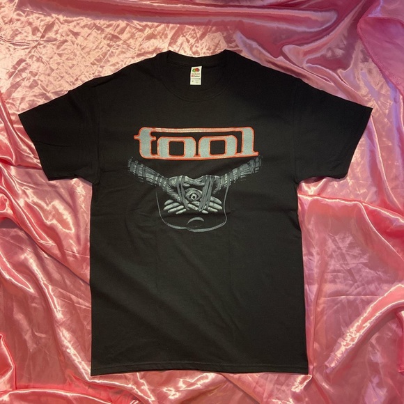 Tool band shirt - Picture 4 of 4